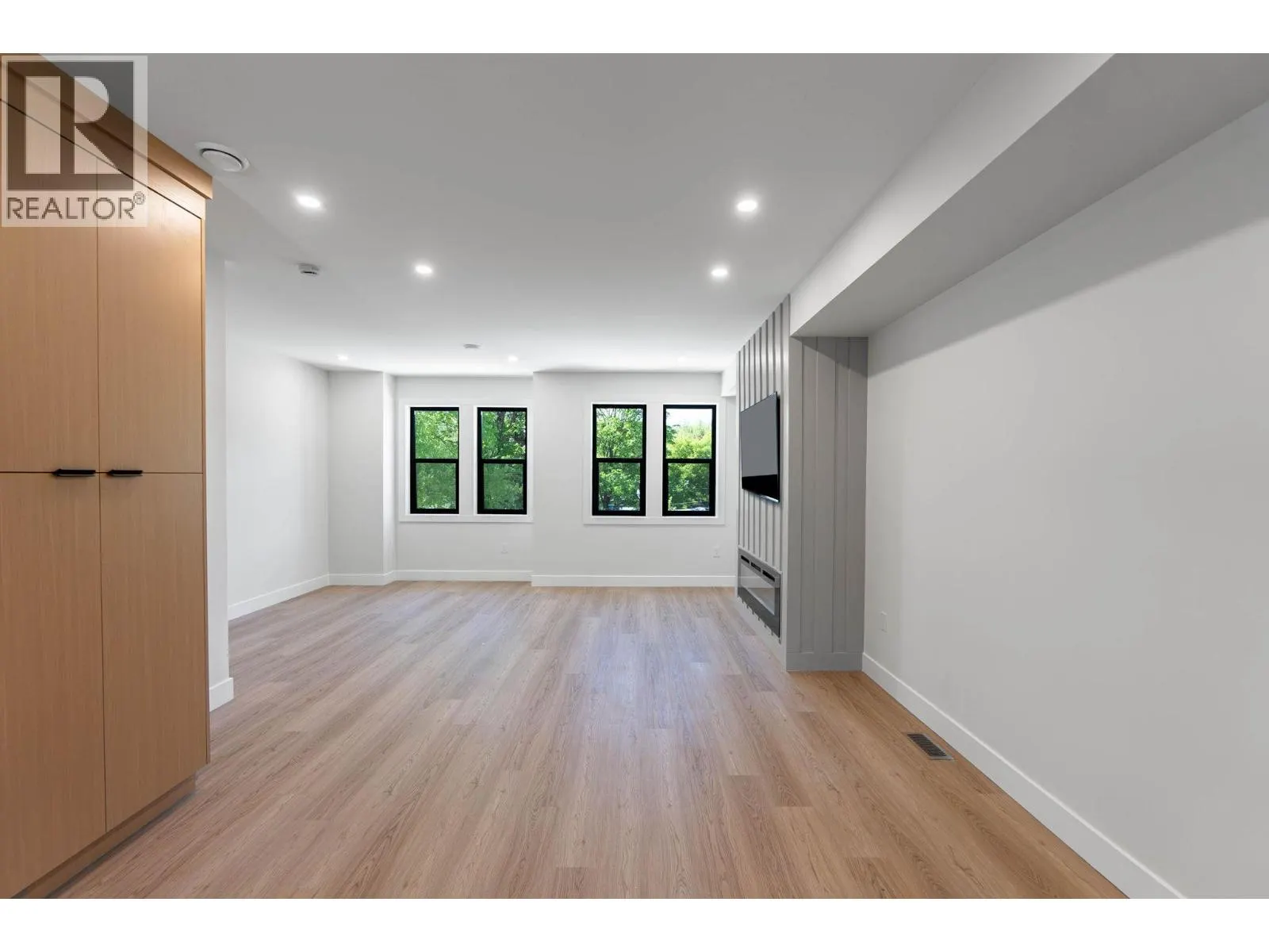 3590 Redecopp Road Unit# 2