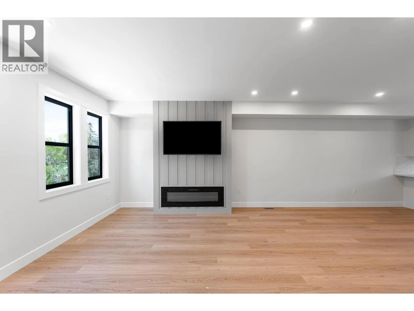 3590 Redecopp Road Unit# 2