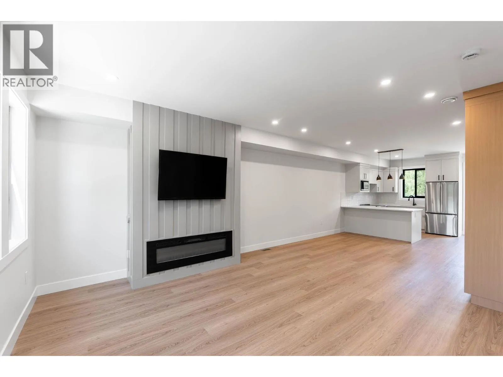 3590 Redecopp Road Unit# 2