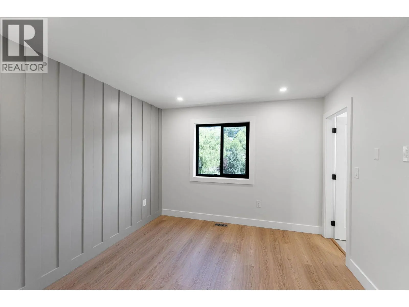3590 Redecopp Road Unit# 2