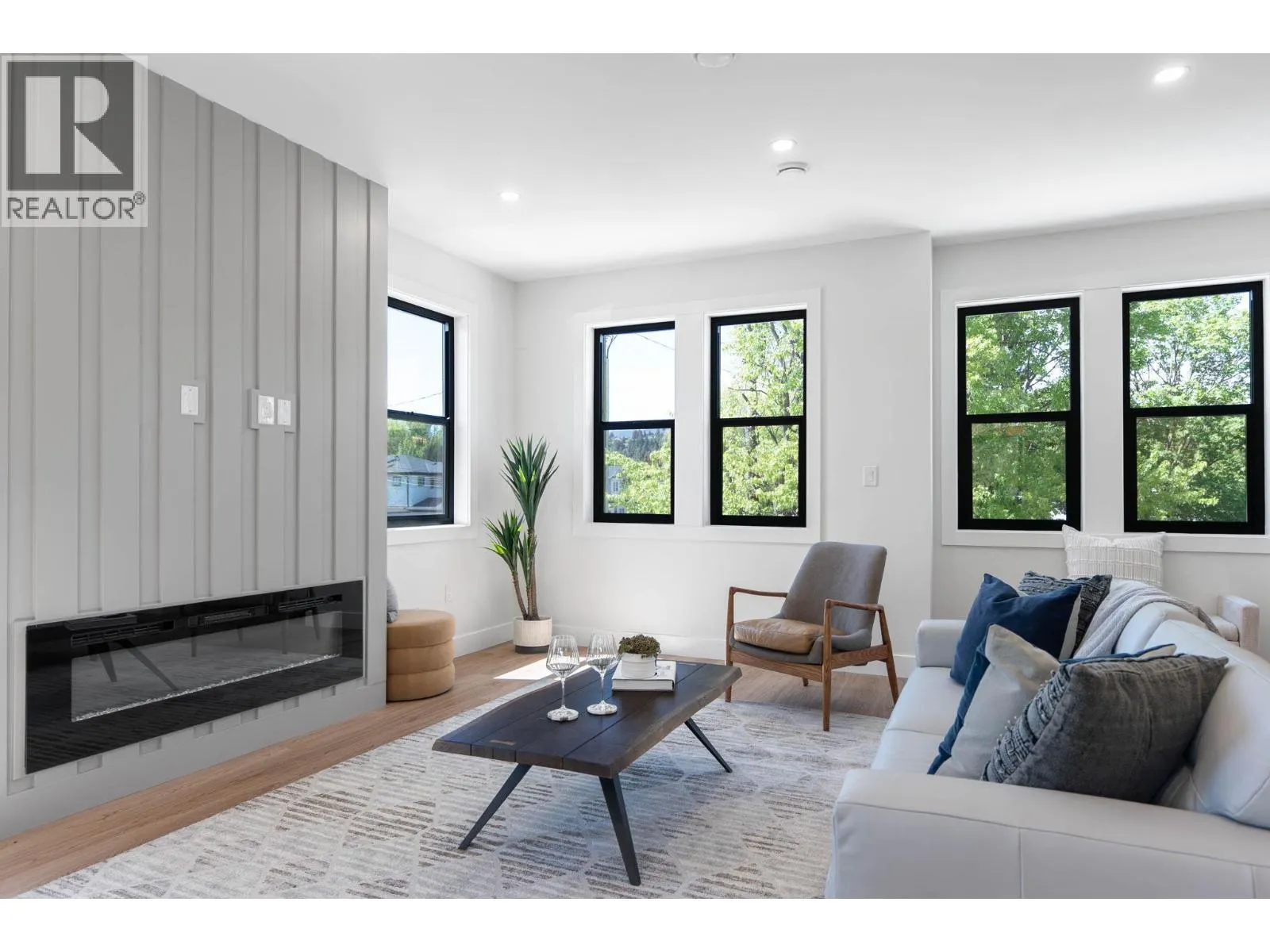 3590 Redecopp Road Unit# 5
