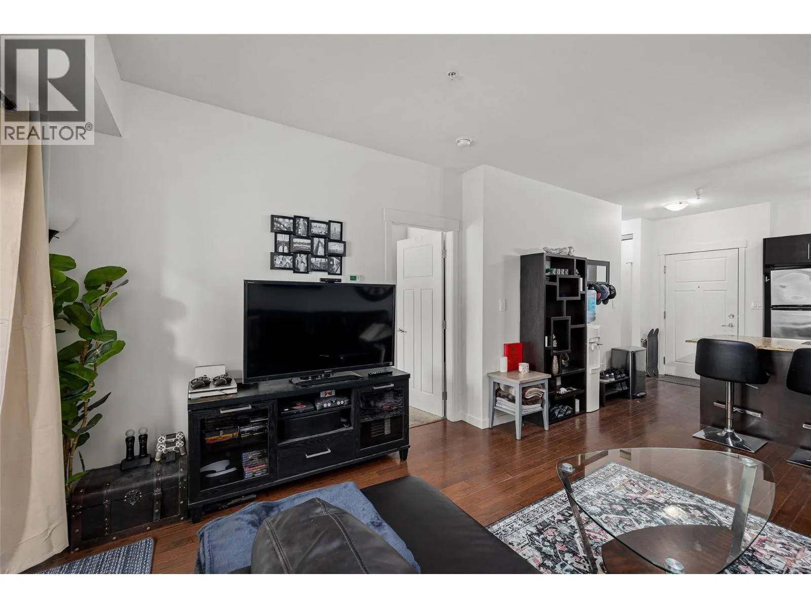 1957 Kane Road Unit# 206
