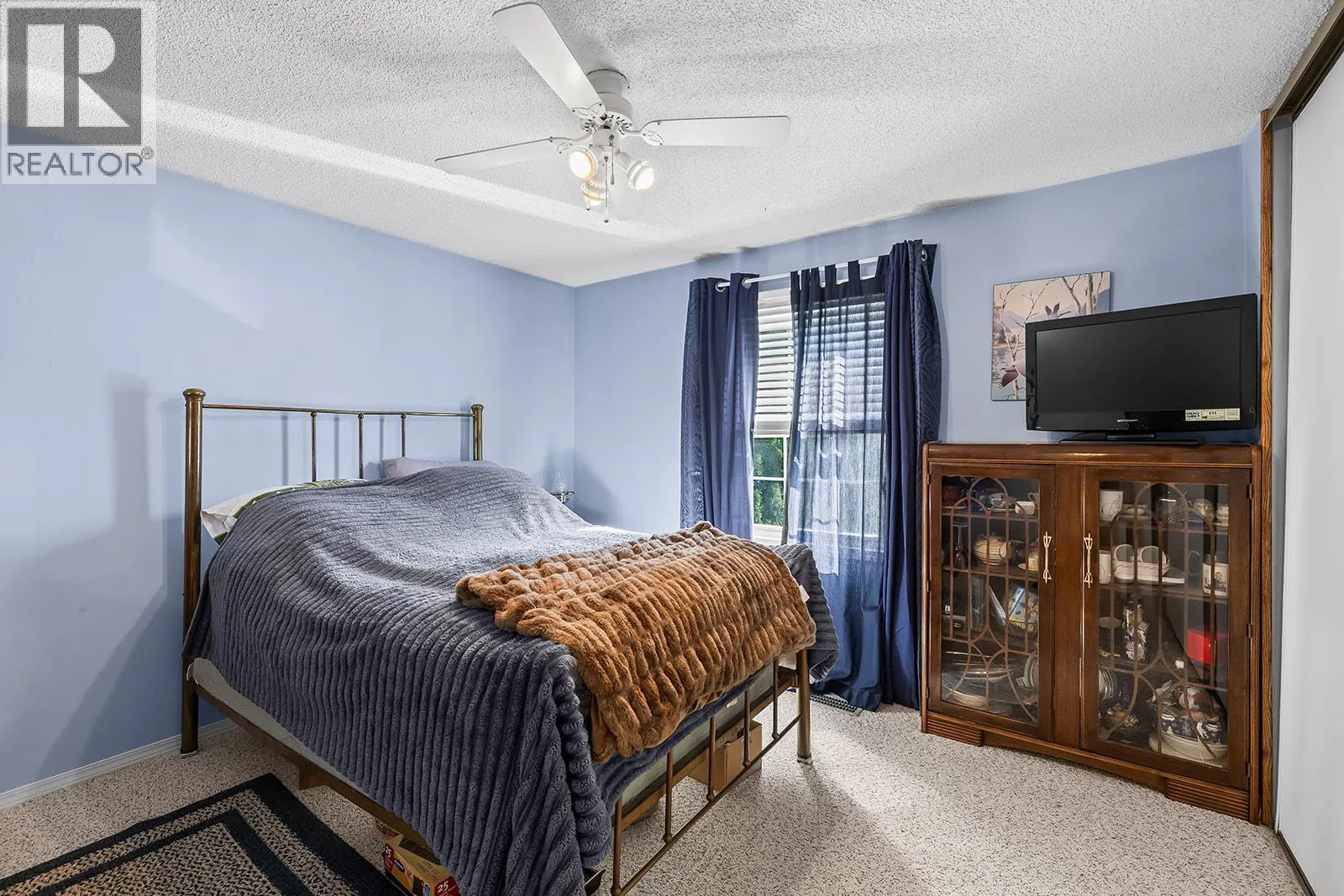 3381 Village Green Way
