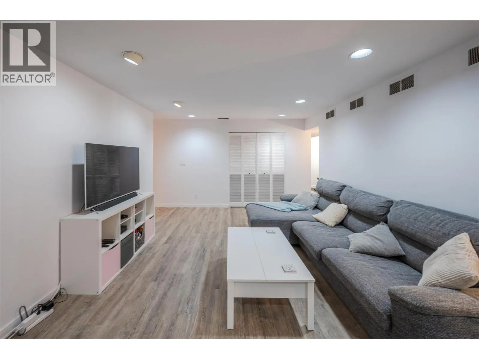 110 Dafoe Place