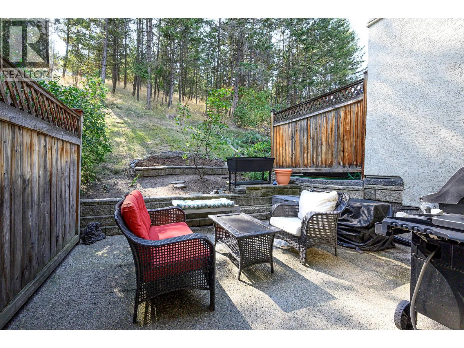 411 ABERDEEN Drive Unit# 22