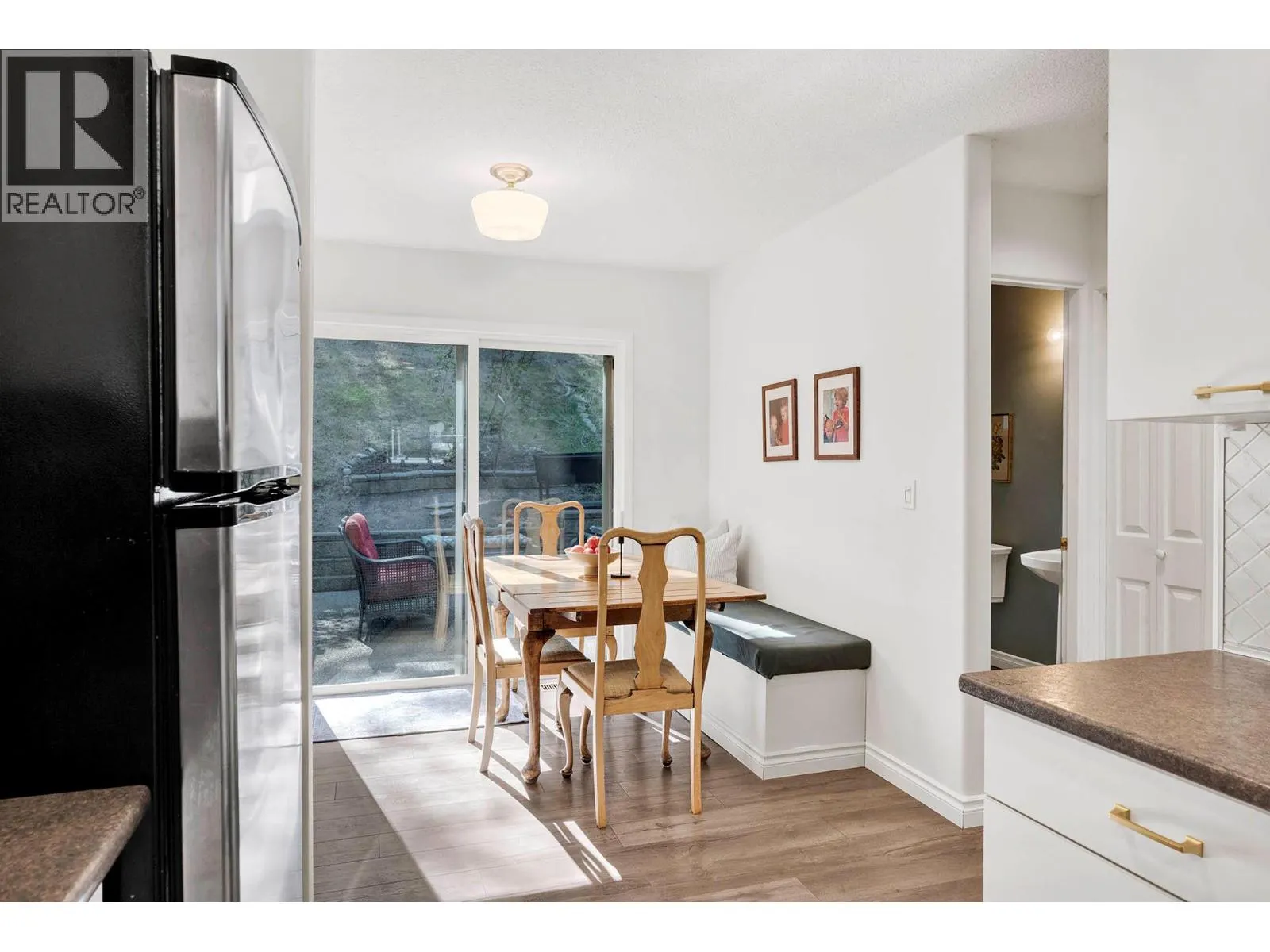 411 ABERDEEN Drive Unit# 22