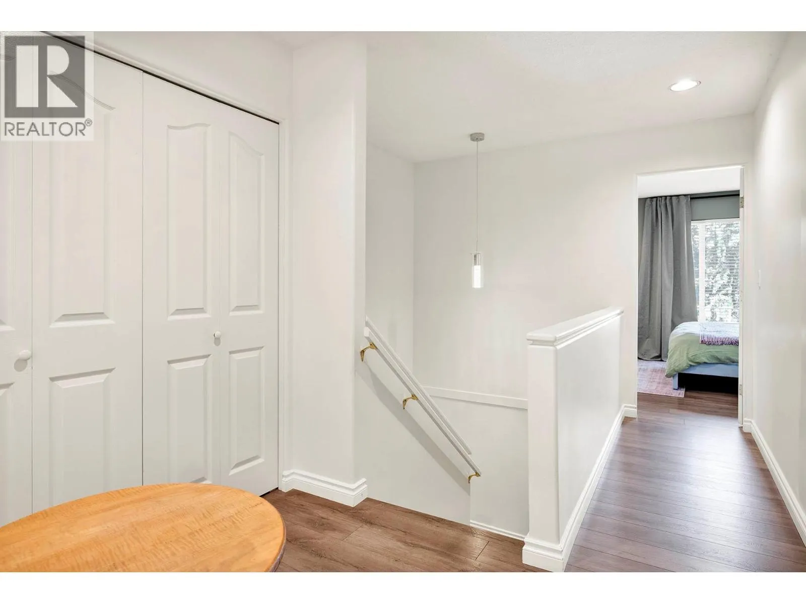 411 ABERDEEN Drive Unit# 22