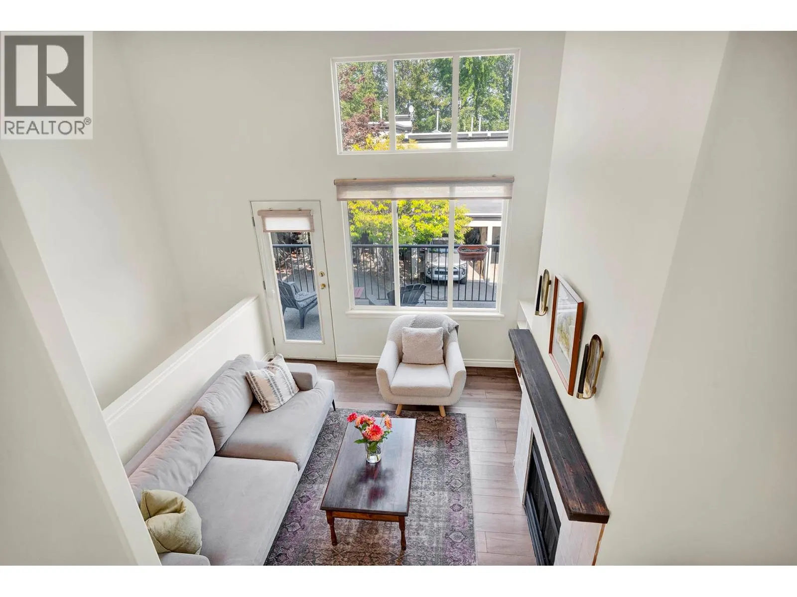 411 ABERDEEN Drive Unit# 22
