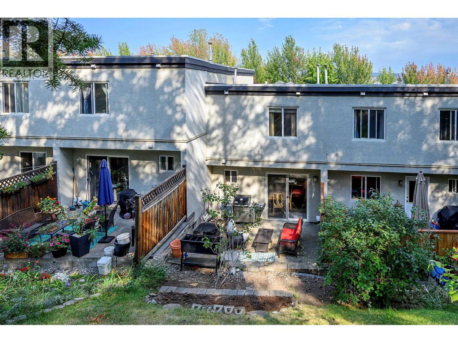 411 ABERDEEN Drive Unit# 22