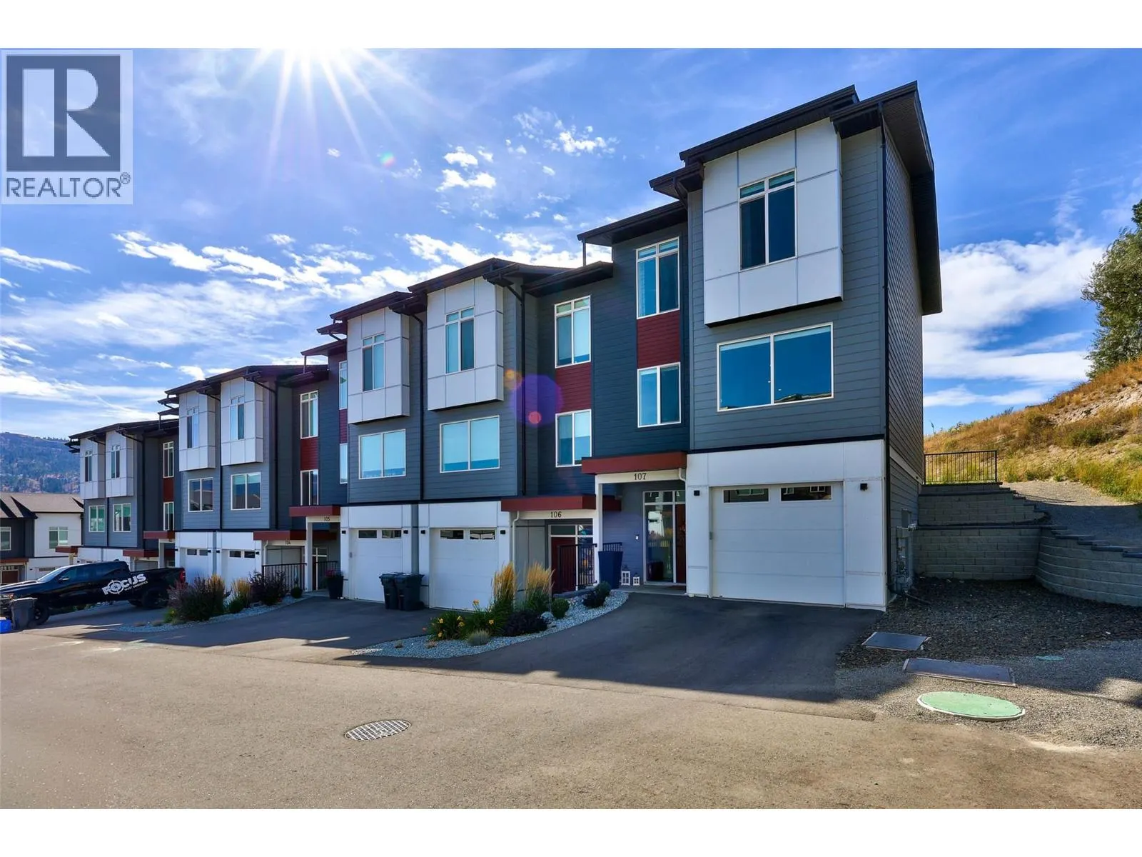 107 RIVER GATE Drive