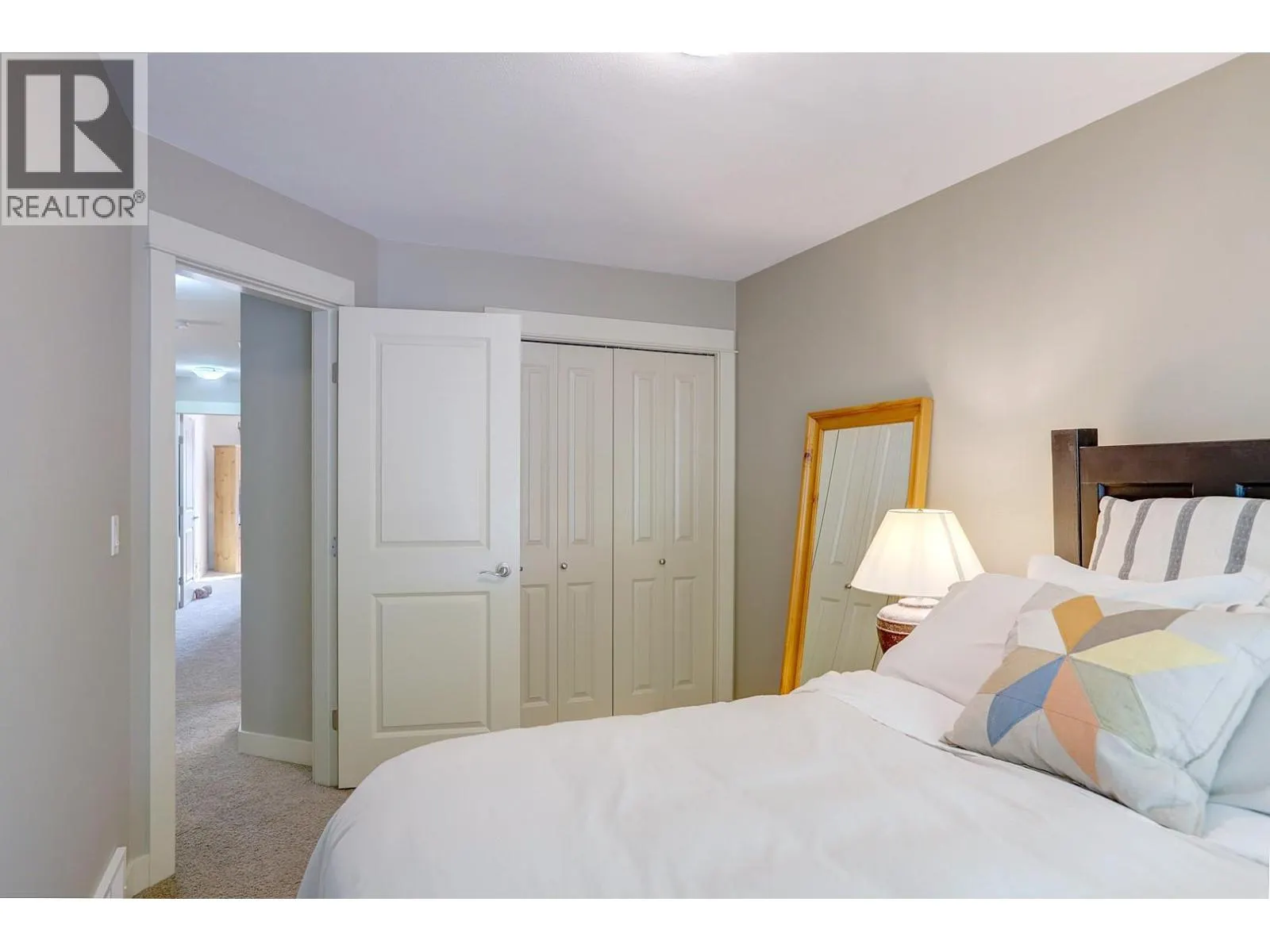 4900 Heritage Drive Unit# 1102