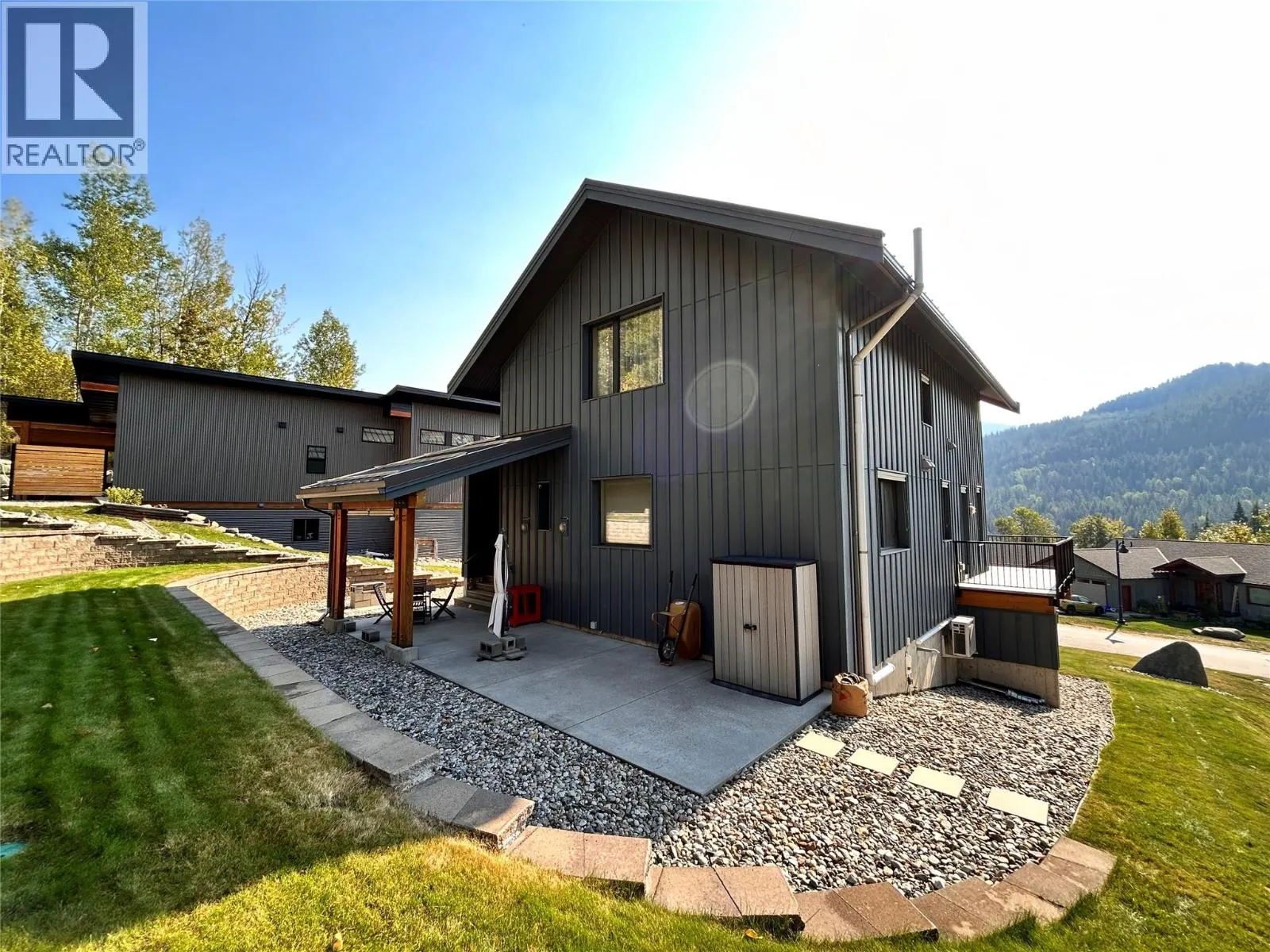 1006 Silvertip Road