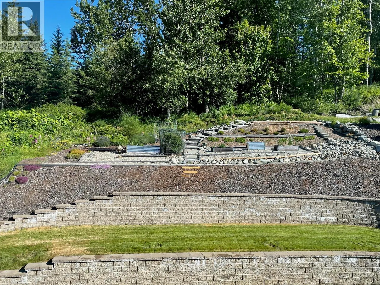 1006 Silvertip Road