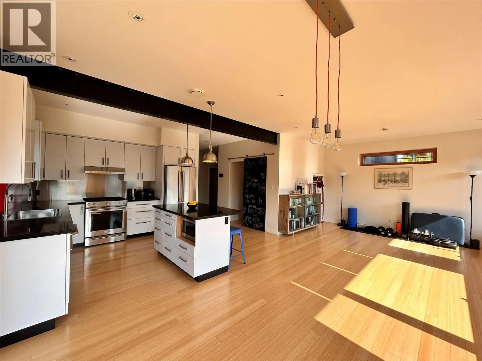 1006 Silvertip Road