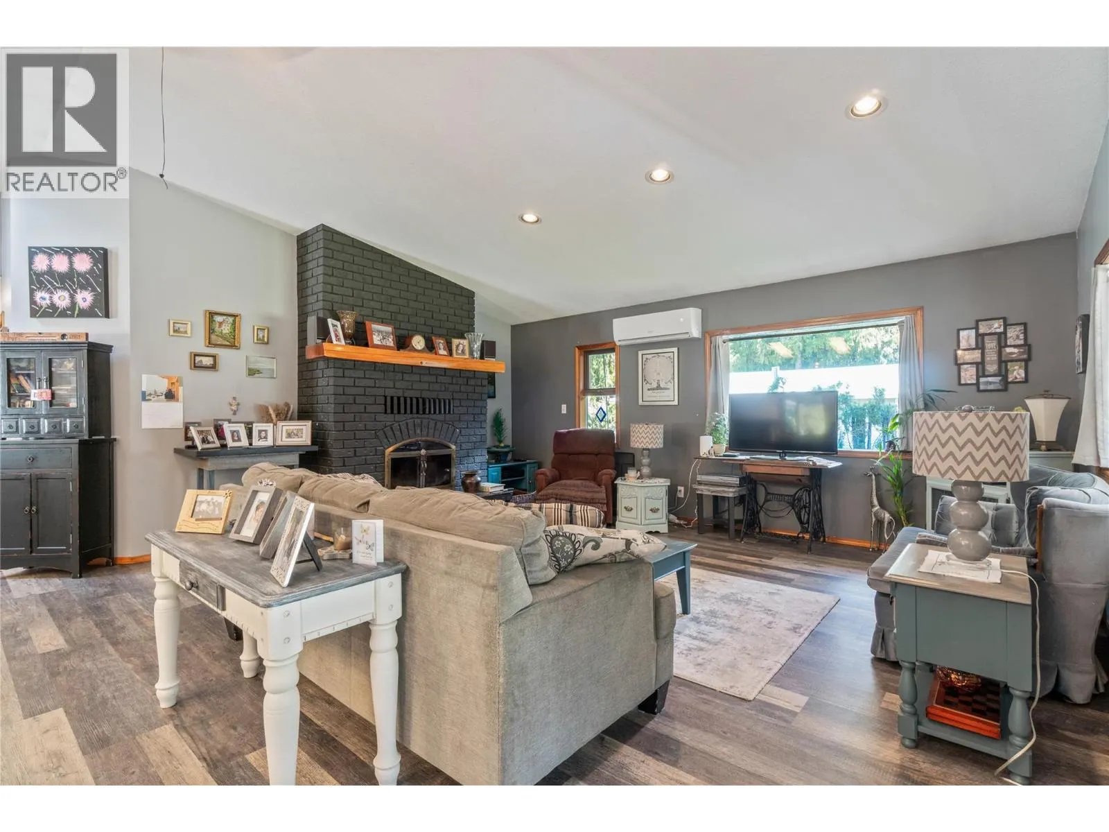 4061 Santa Road