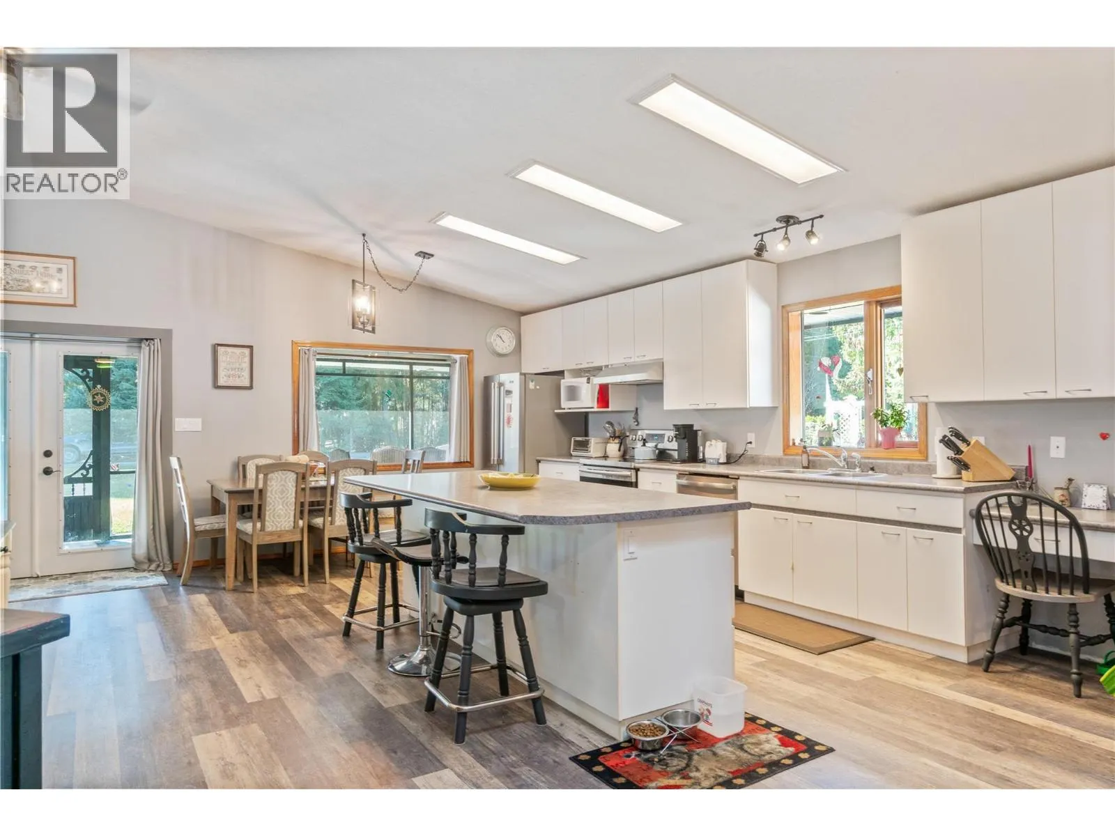 4061 Santa Road