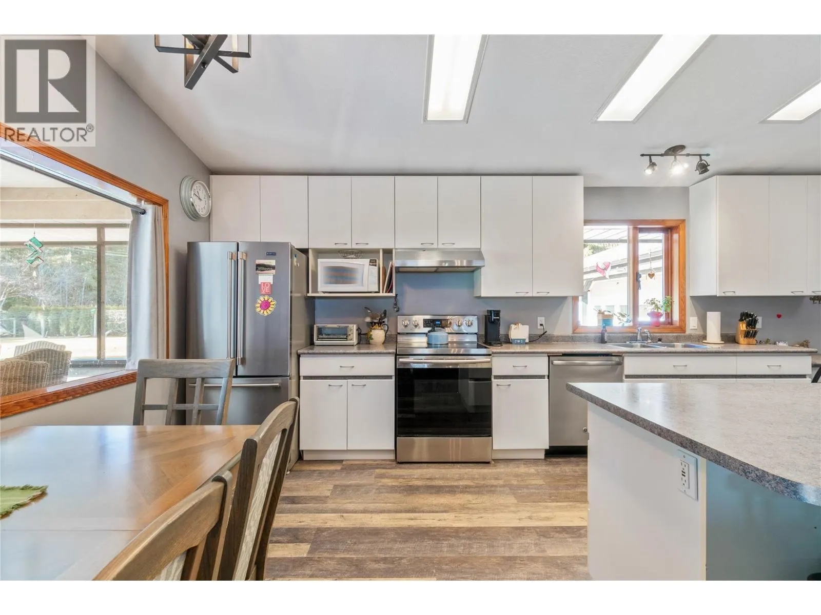 4061 Santa Road
