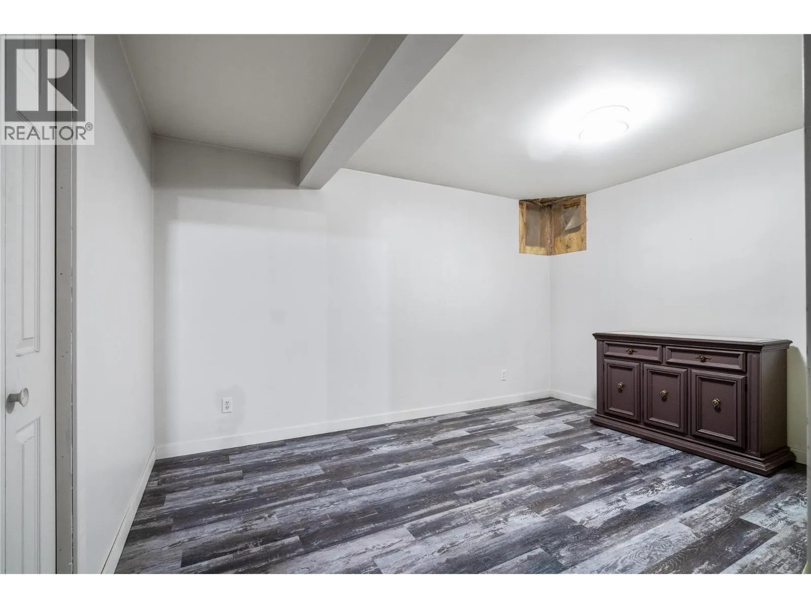 4061 Santa Road