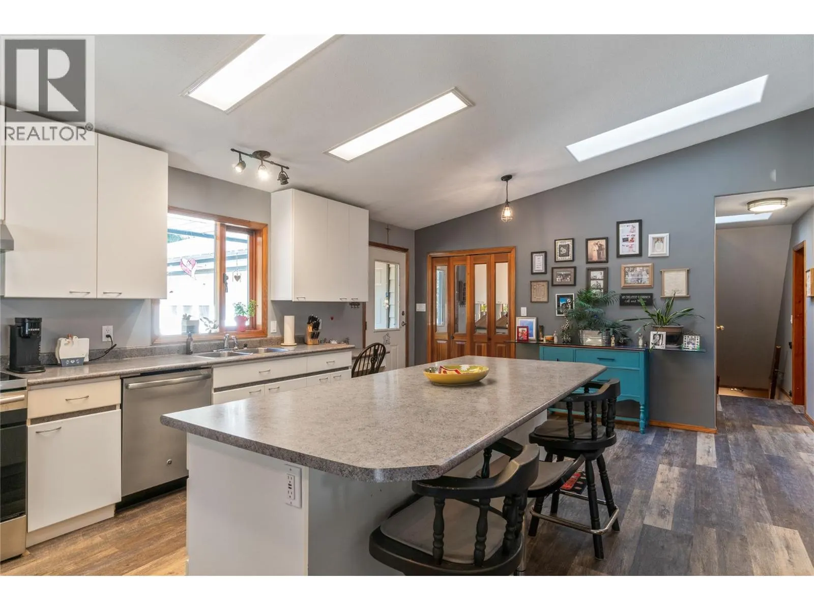 4061 Santa Road