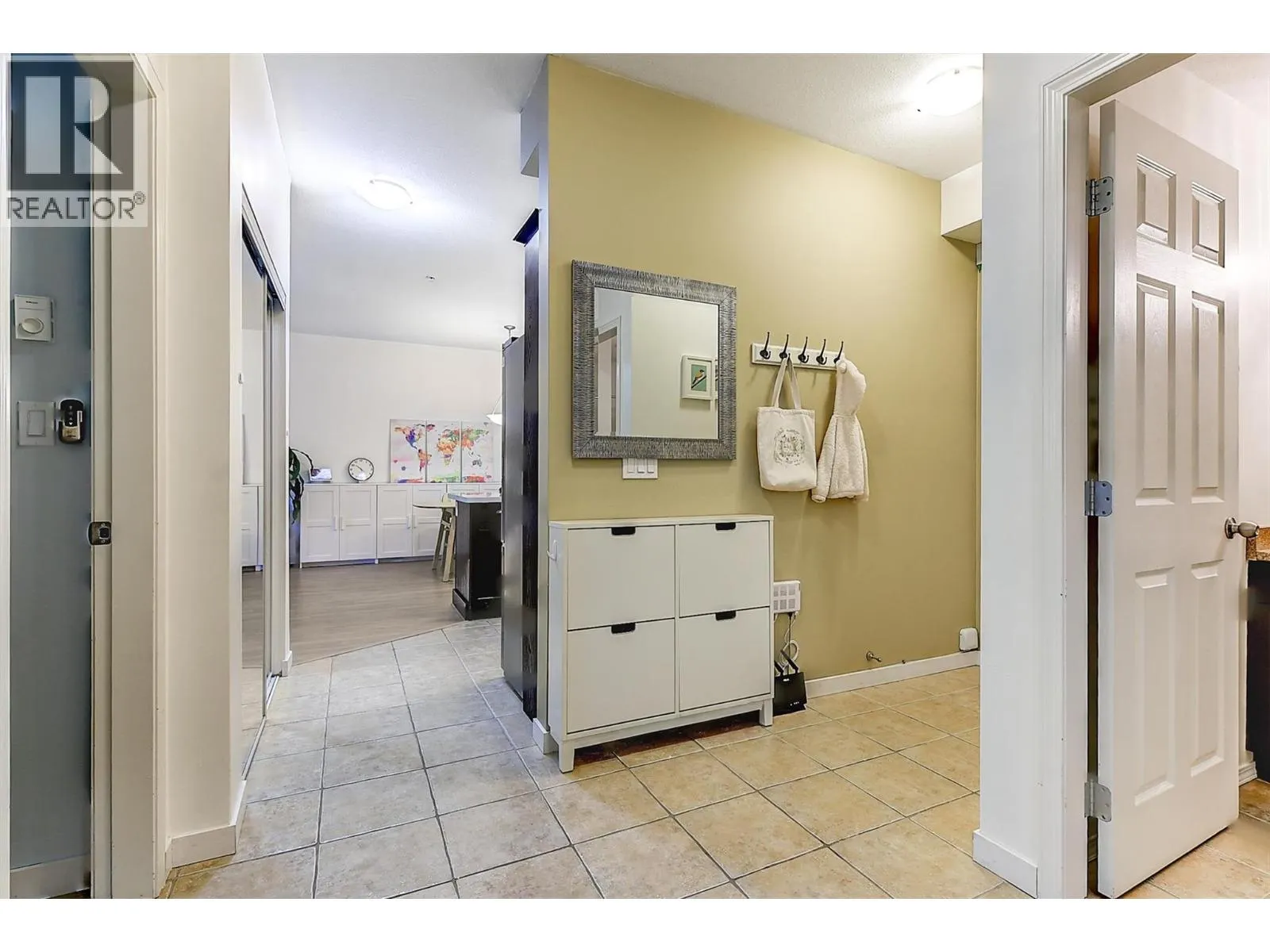 250 Hollywood Road S Unit# 211