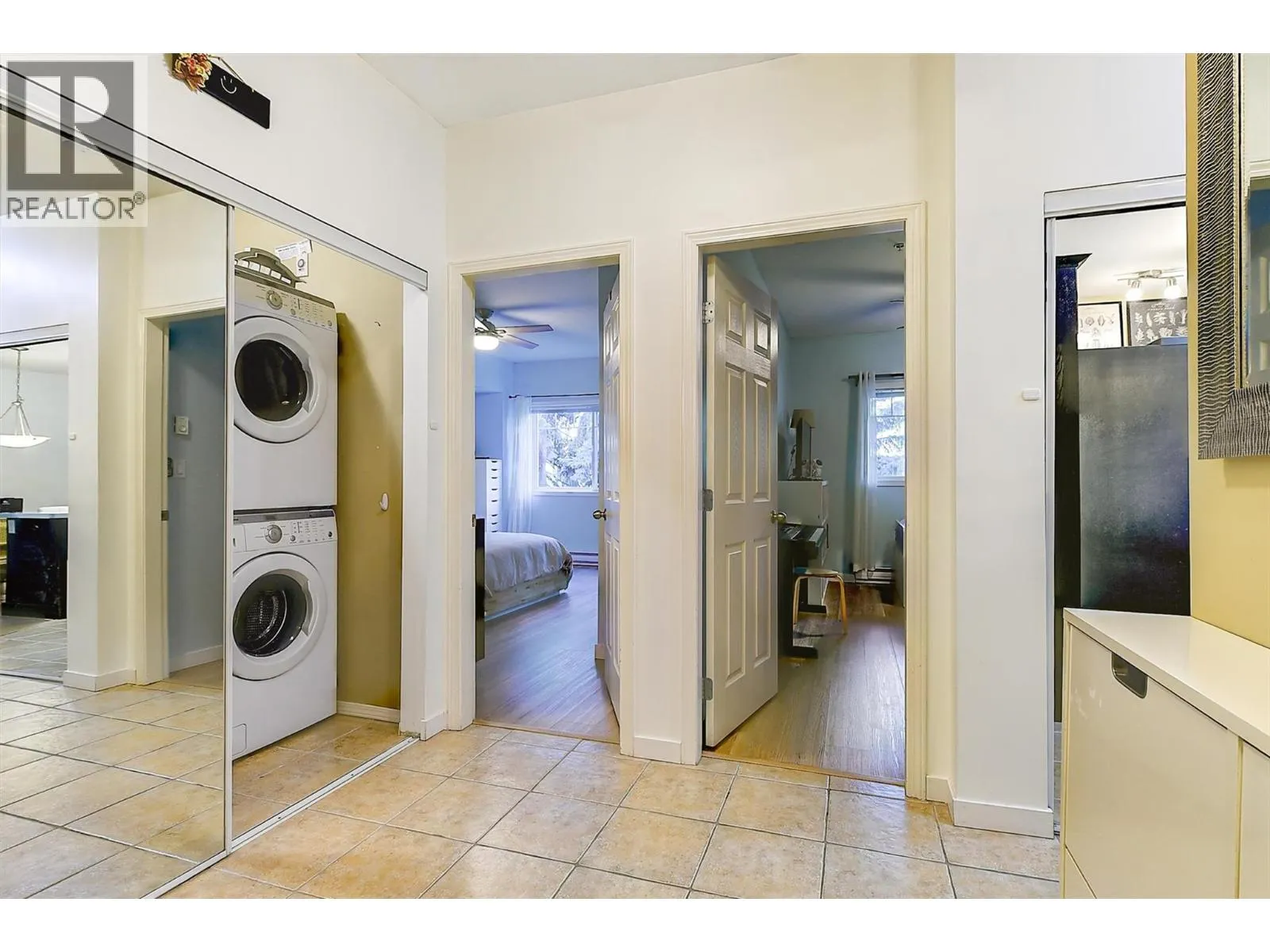 250 Hollywood Road S Unit# 211