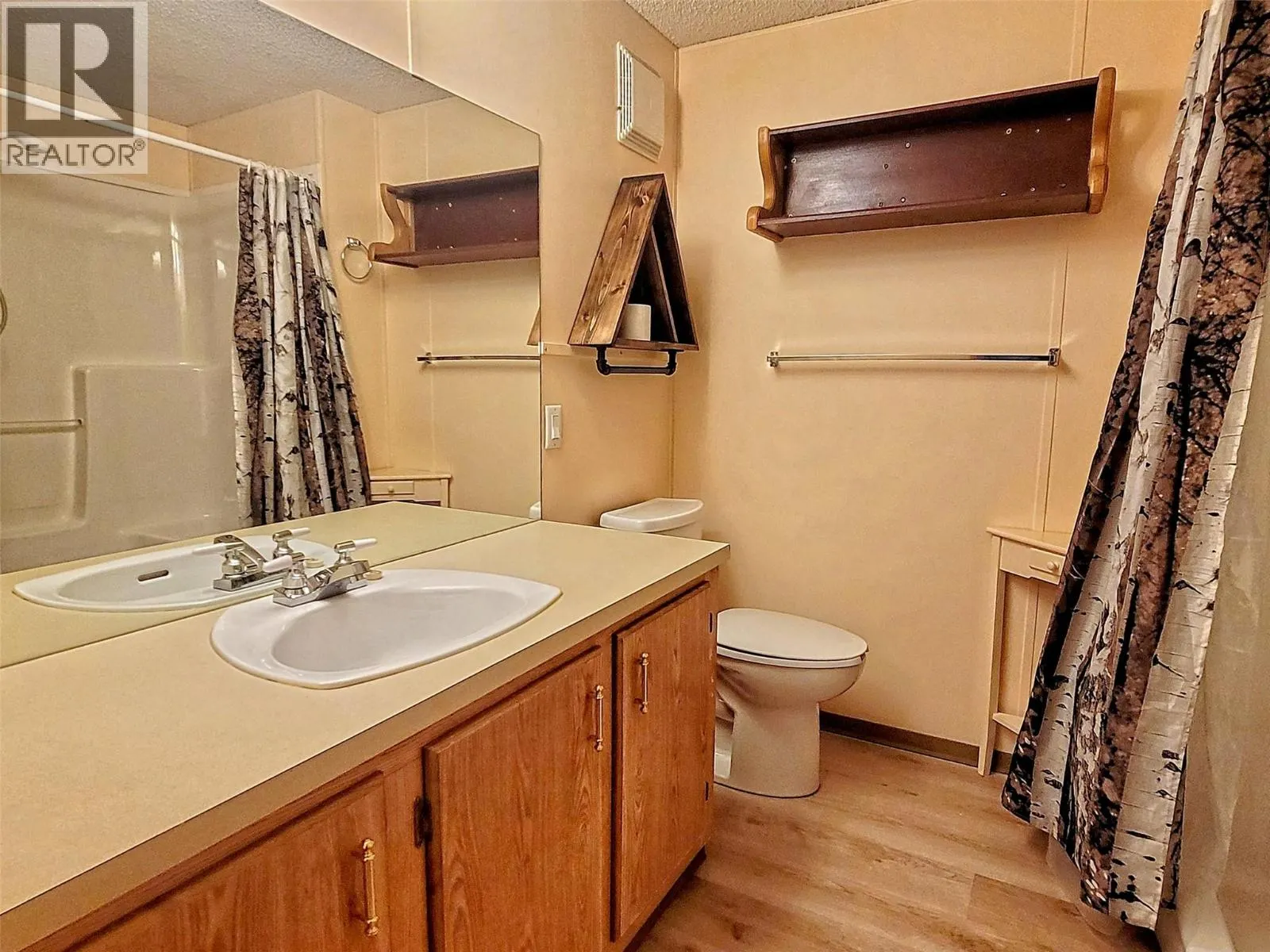 1545 Columbia Avenue Unit# 20