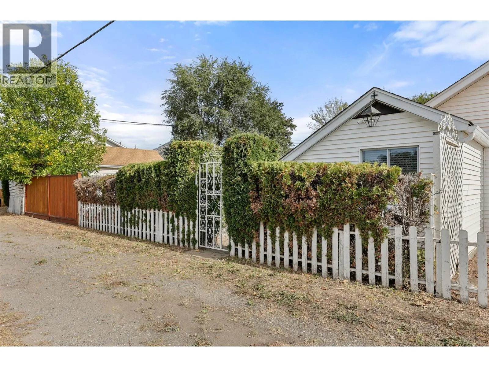 376 Alexander Avenue