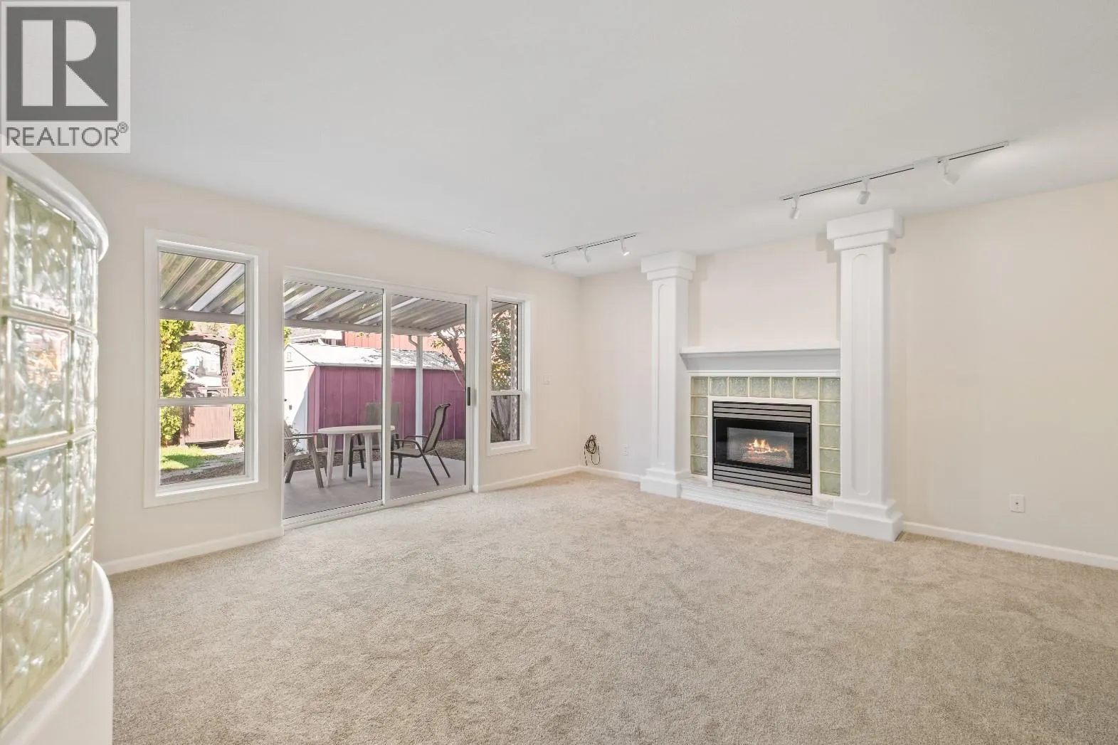 398 McTavish Road