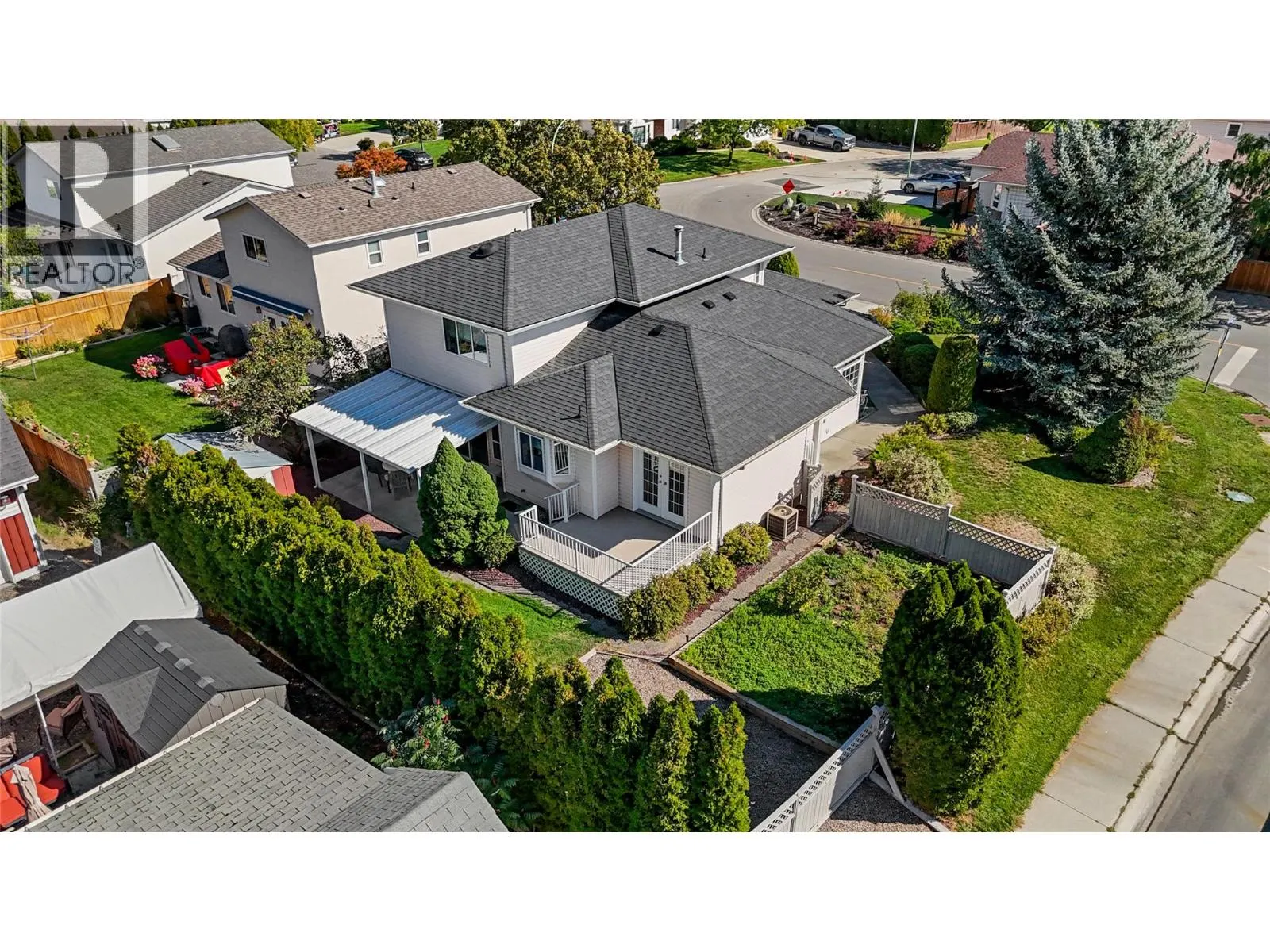 398 McTavish Road