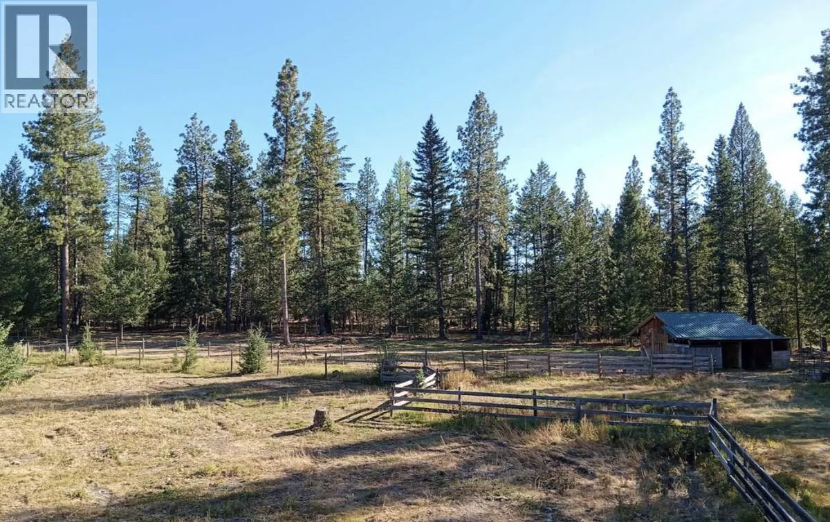 8224 Highway 95A