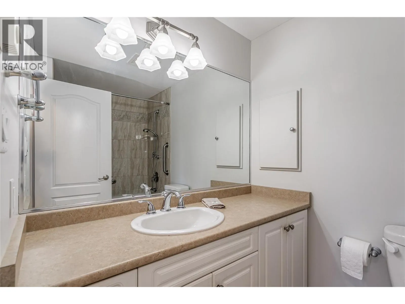303 Whitman Road Unit# 307