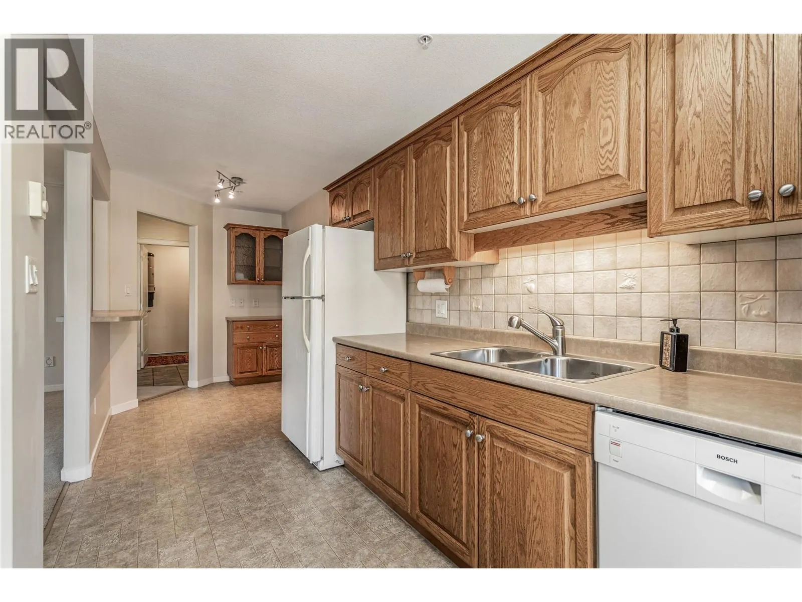 303 Whitman Road Unit# 307