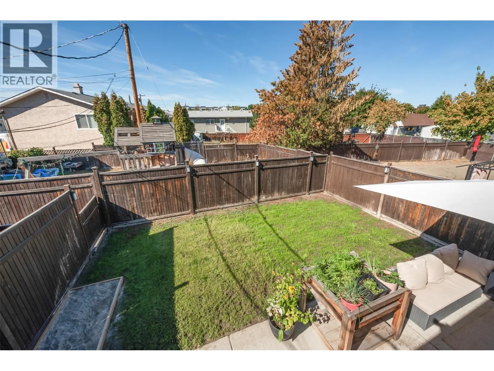 244 Prior Road S