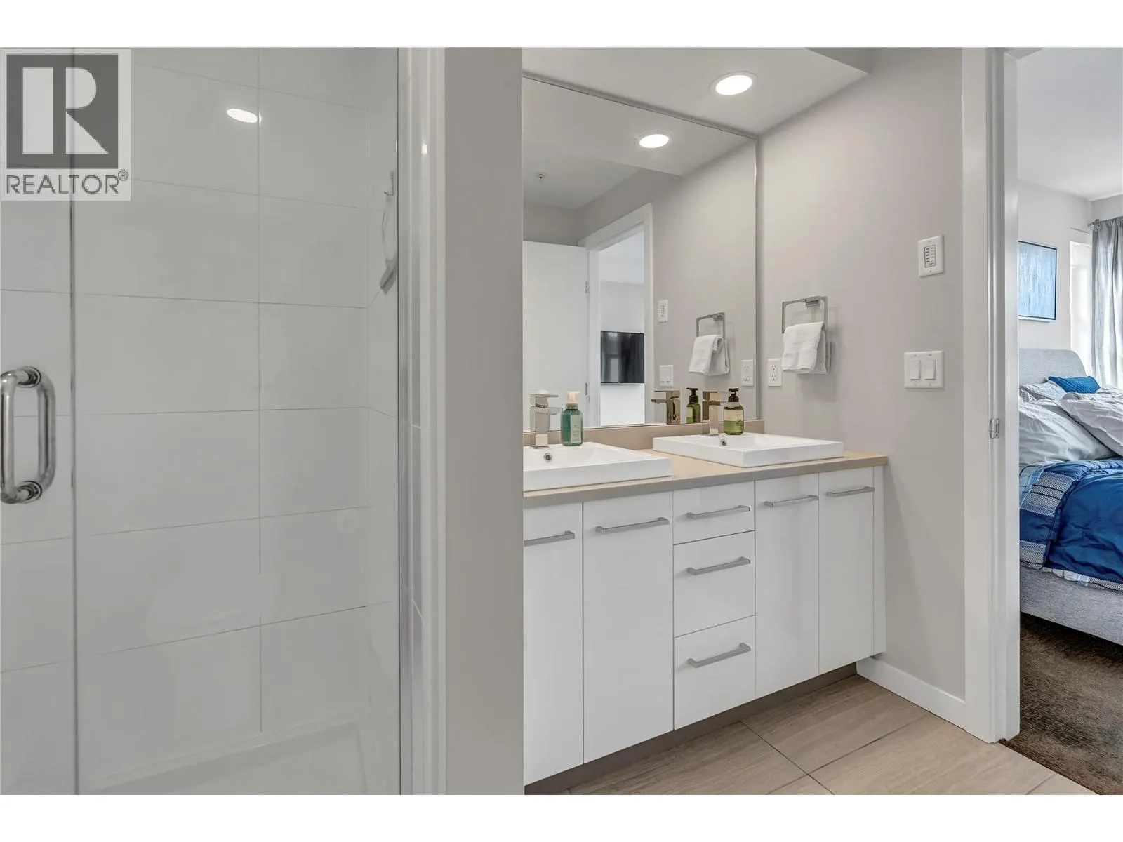 1515 Highland Drive N Unit# 34