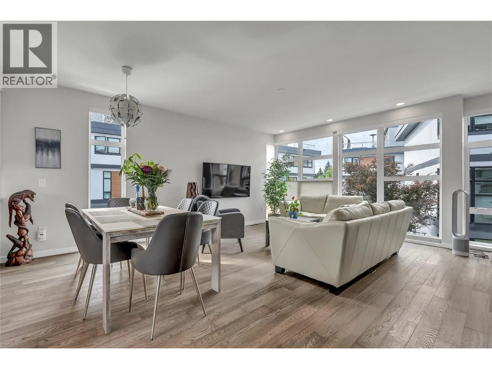 1515 Highland Drive N Unit# 34