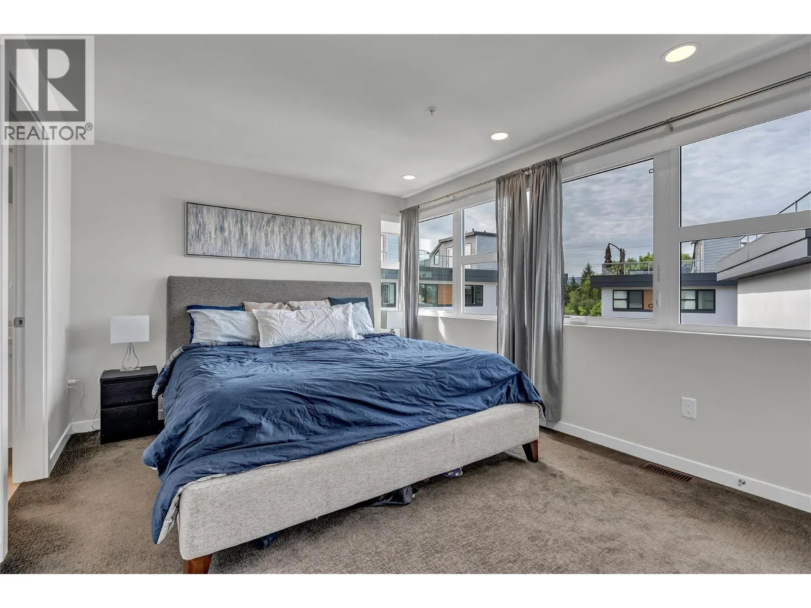 1515 Highland Drive N Unit# 34