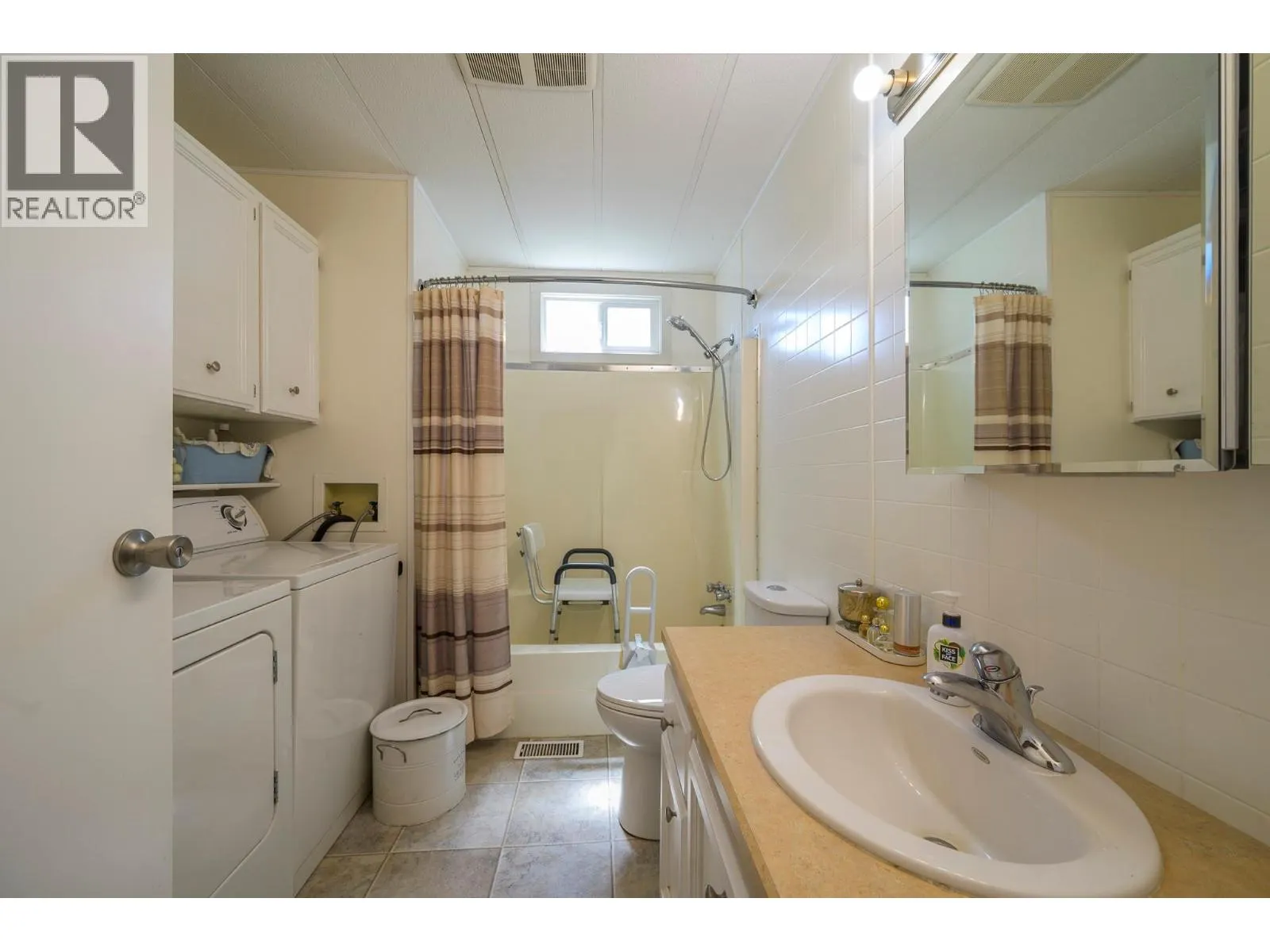 2400 OAKDALE Way Unit# 216