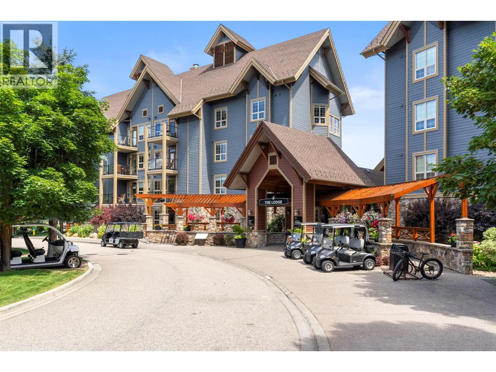 105 Village Centre Court Unit# 321