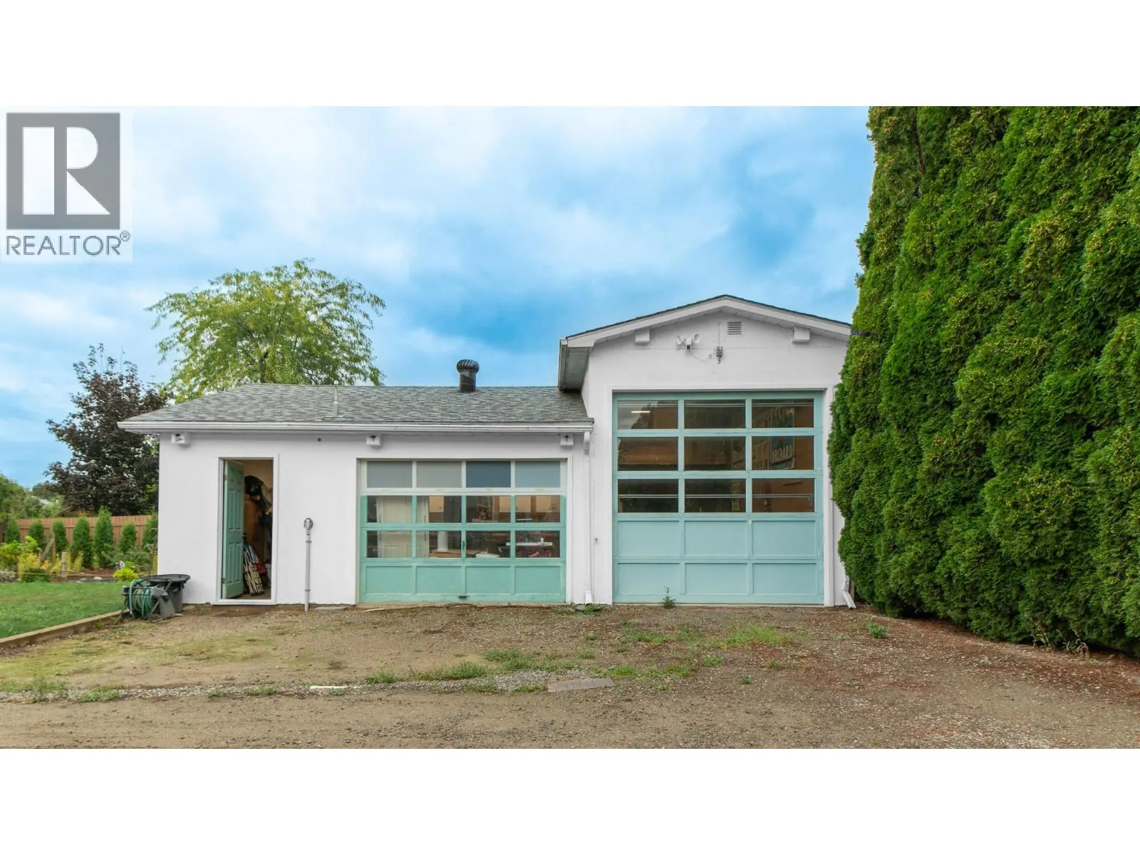 1124 ERICKSON Street