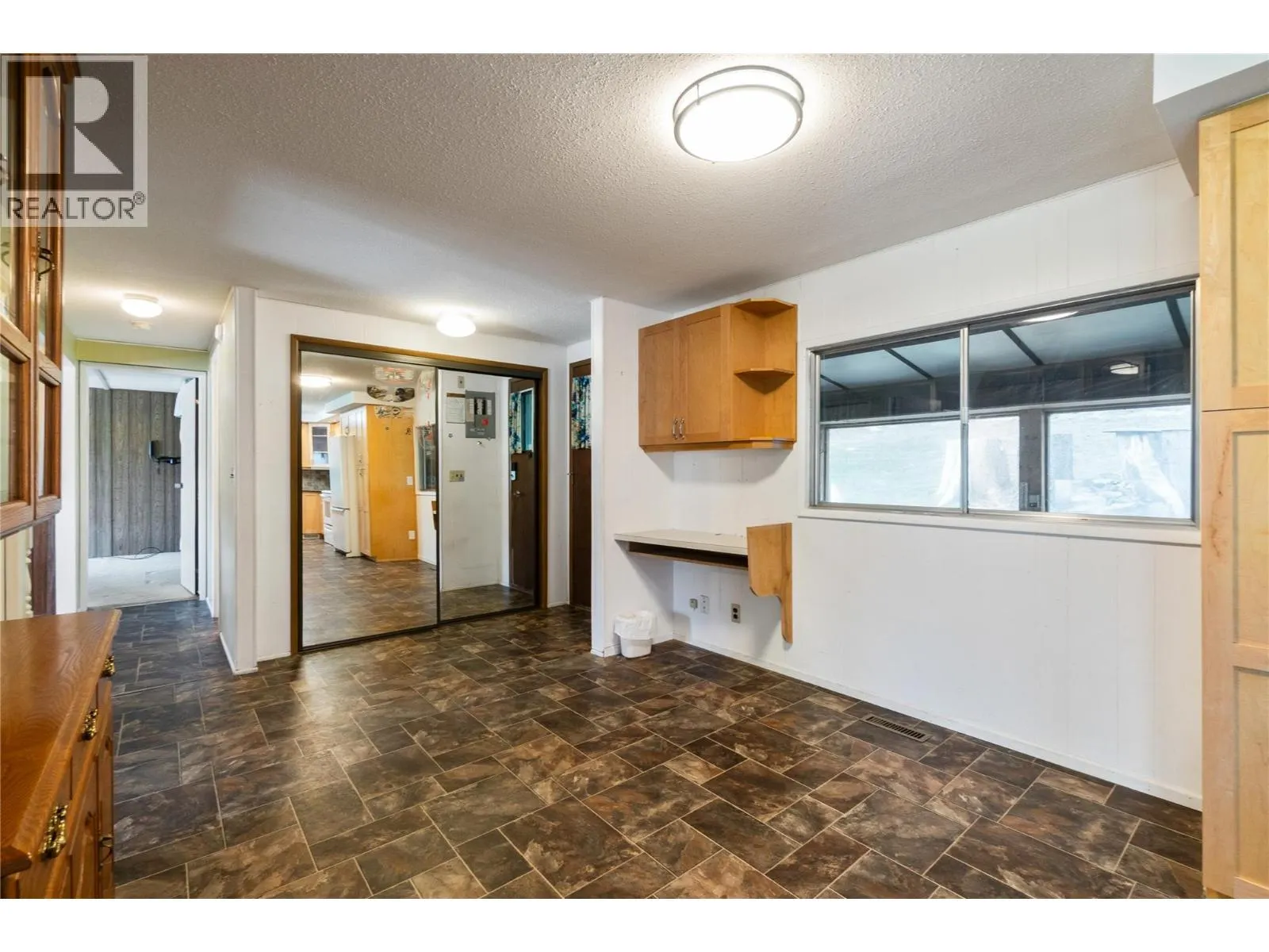 2662 CENTENNIAL Drive