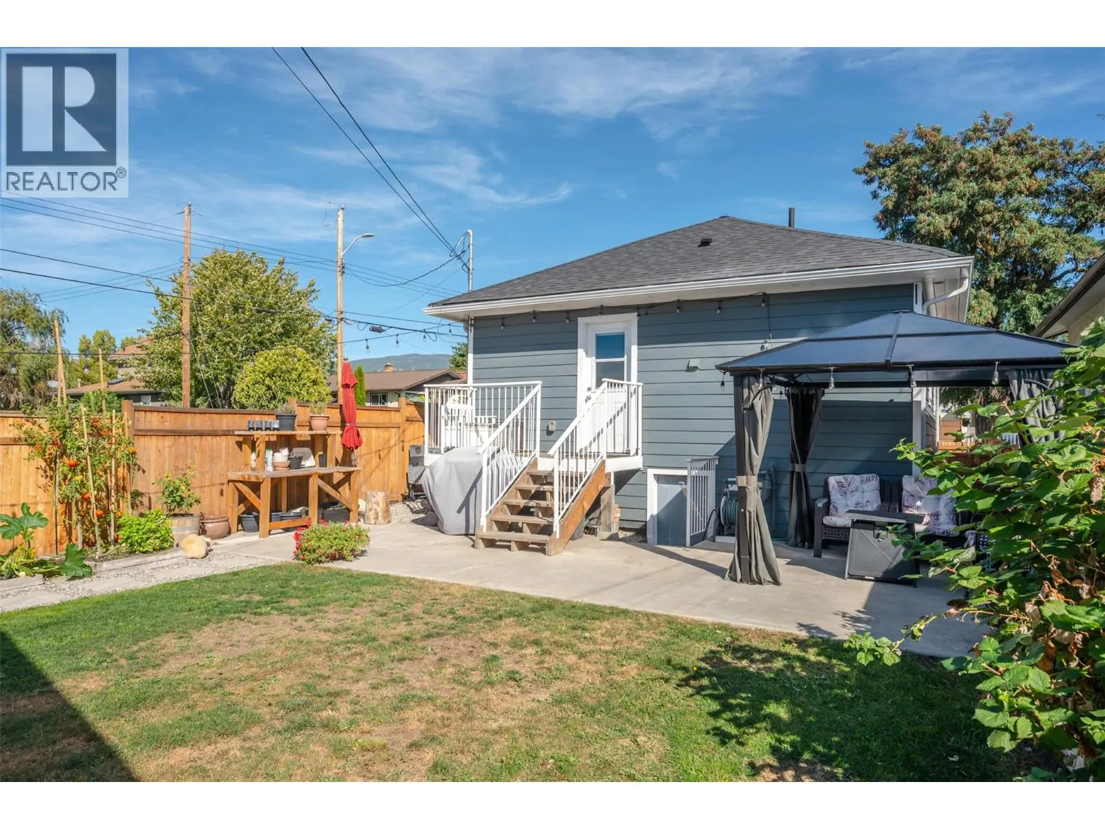 1107 KING Street