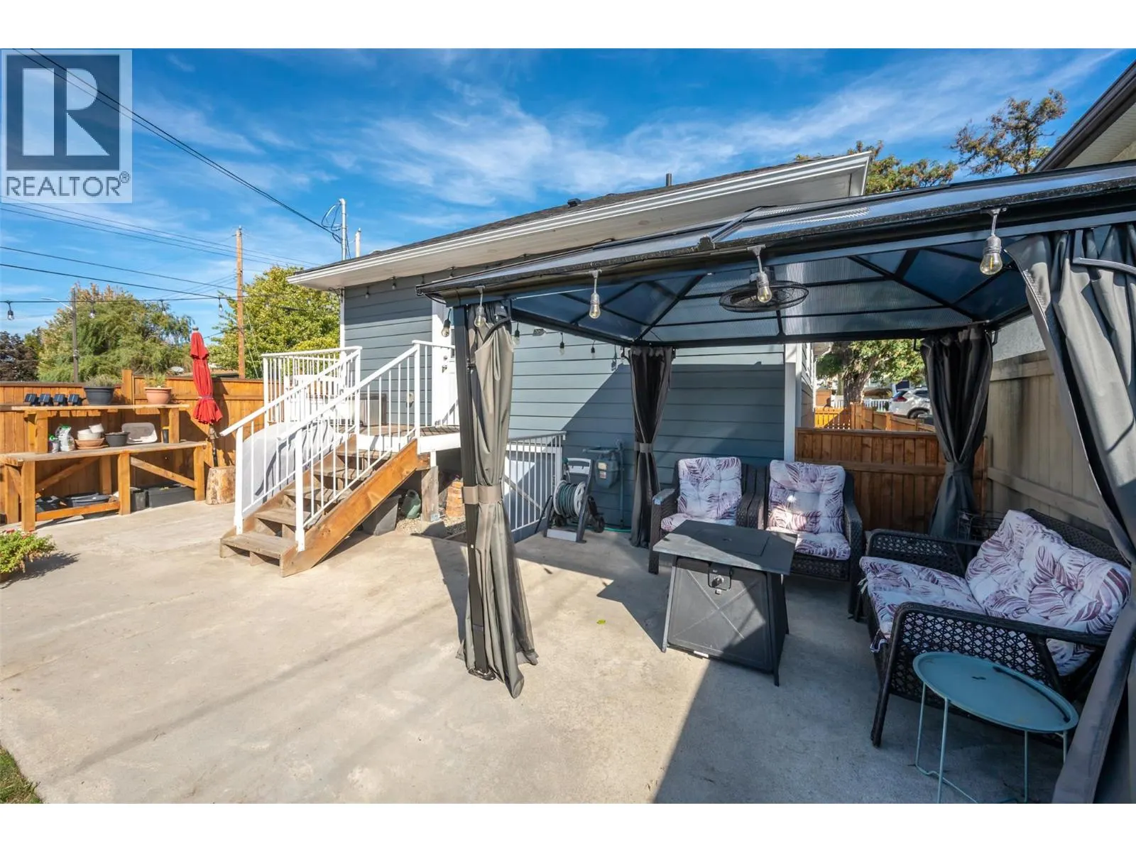 1107 KING Street