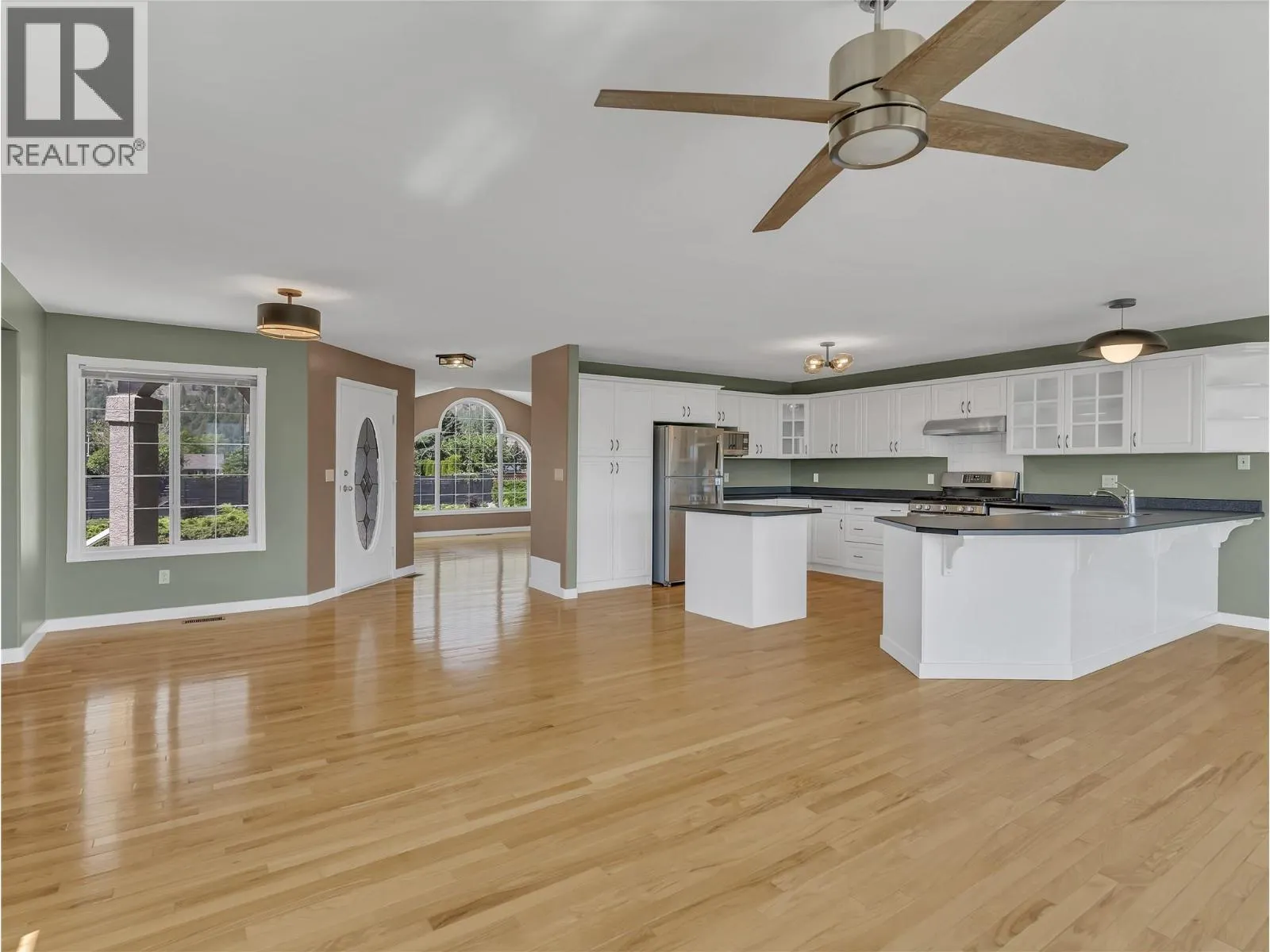 1893 SANDSTONE Drive