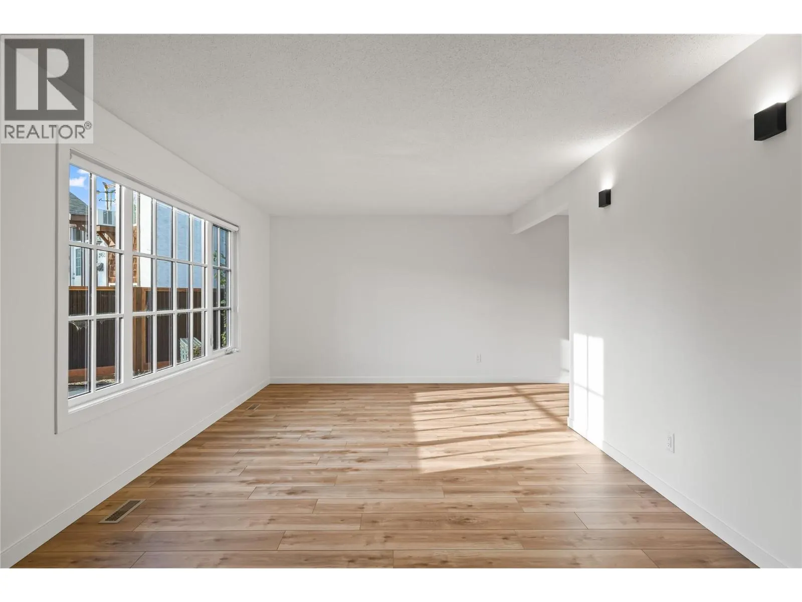 2957 Conlin Court Unit# 3