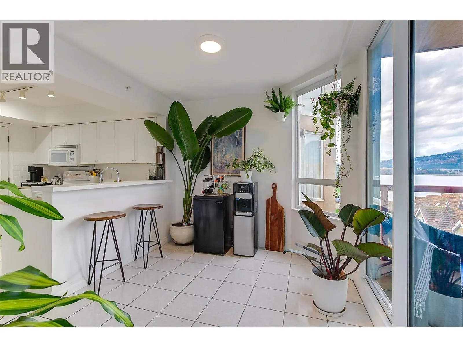 1160 Sunset Drive Unit# 804