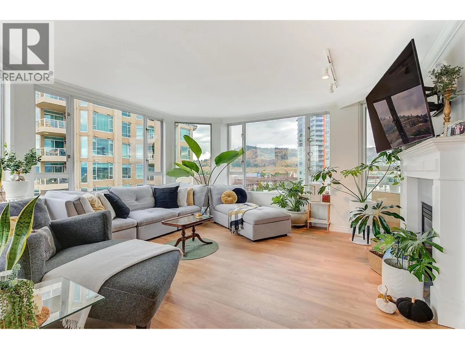 1160 Sunset Drive Unit# 804