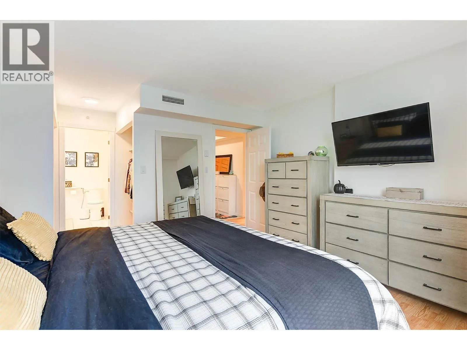 1160 Sunset Drive Unit# 804