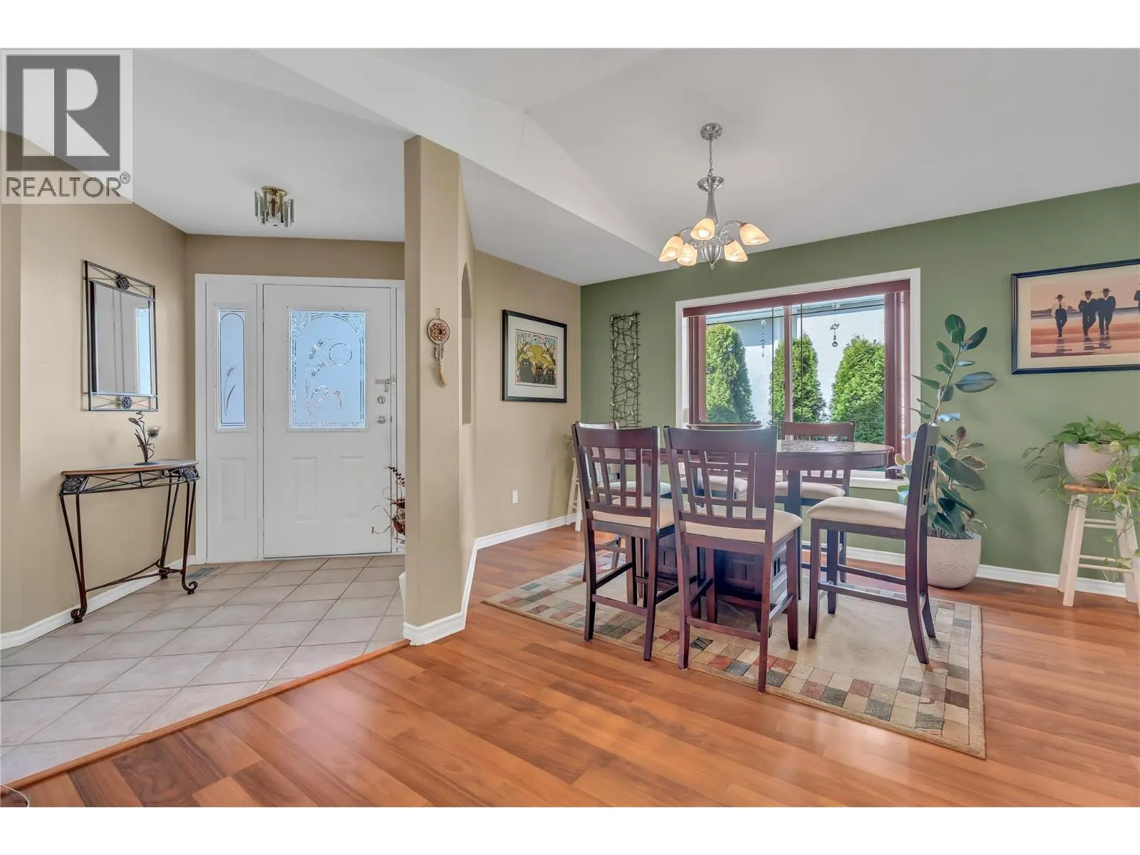 3008 Quail Crescent