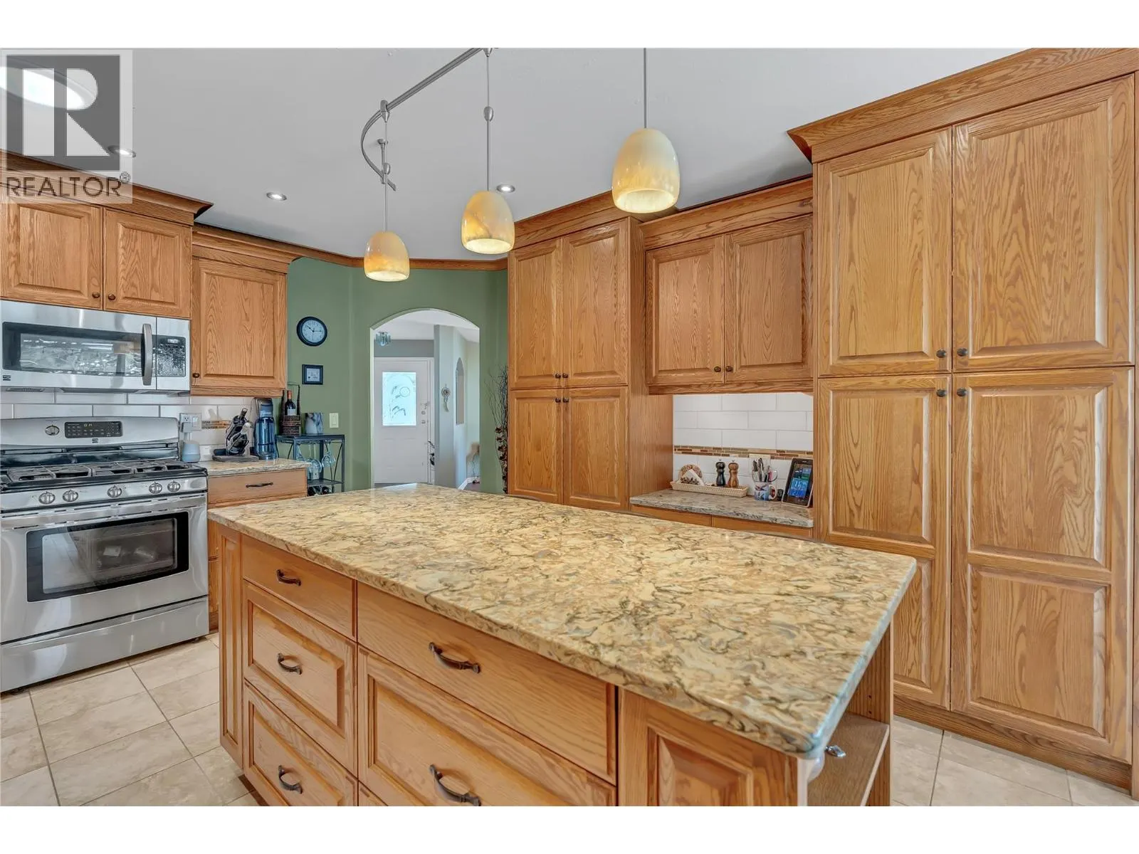 3008 Quail Crescent