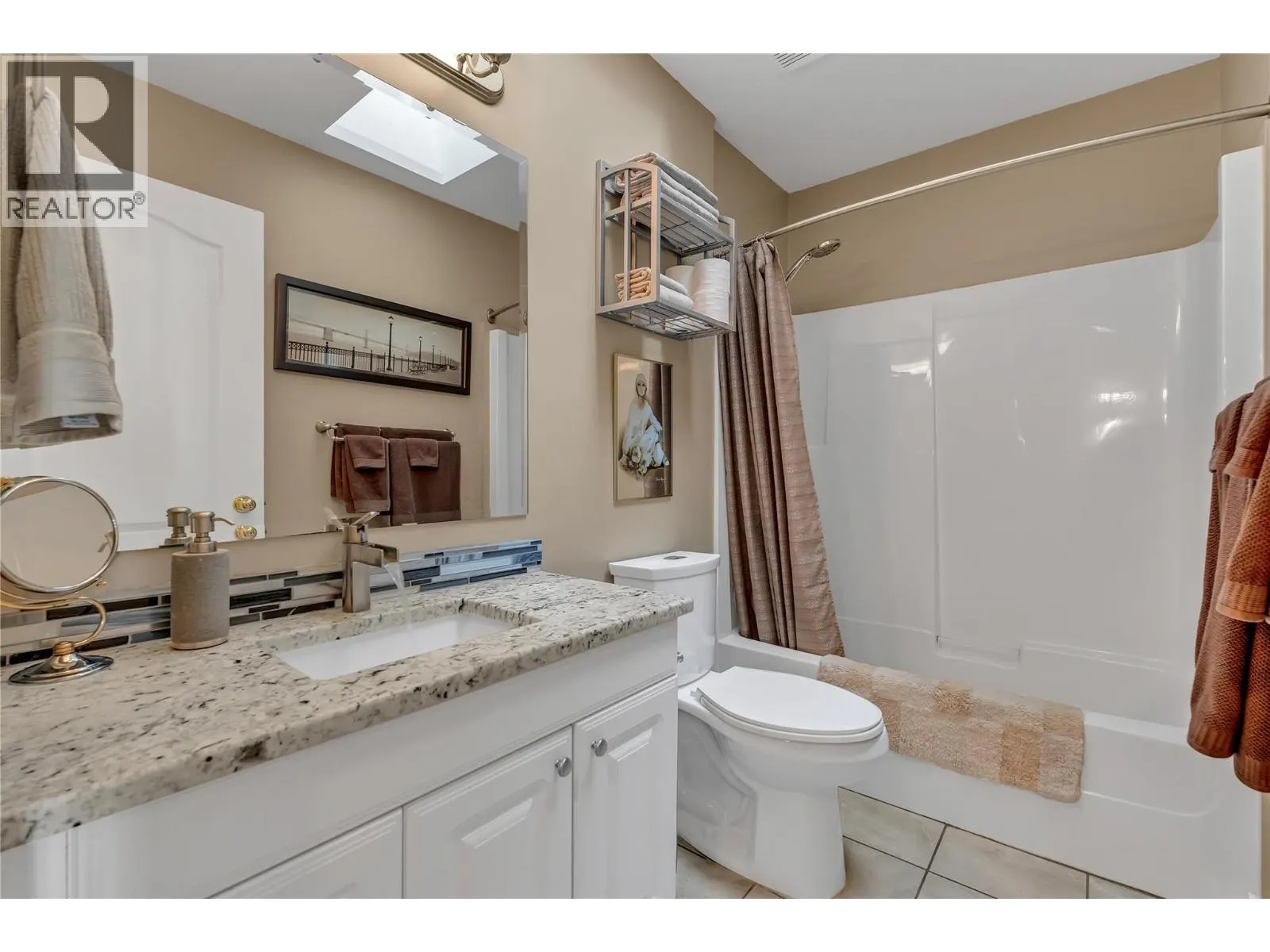 3008 Quail Crescent